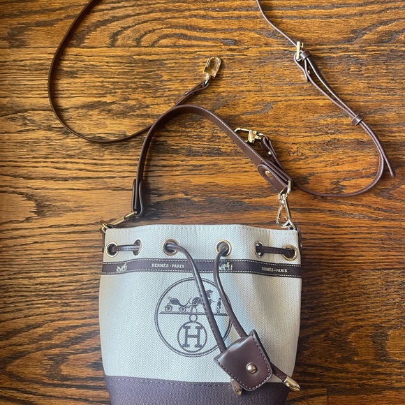 Hermès Beige and Brown up-cycled Bucket Bag - Picture 7 of 12